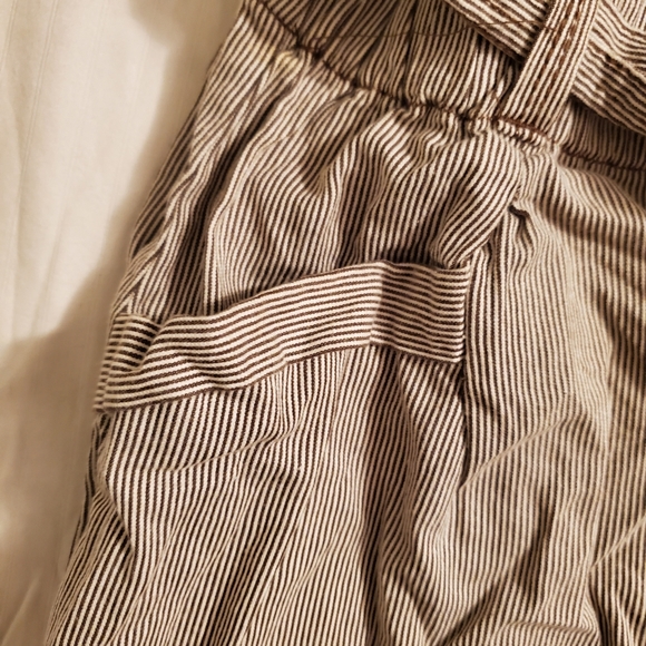 AE High Rise Spring Skirt - Picture 2 of 4